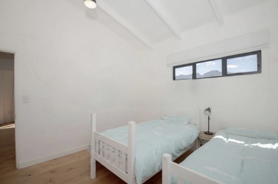 To Let 3 Bedroom Property for Rent in Pringle Bay Western Cape